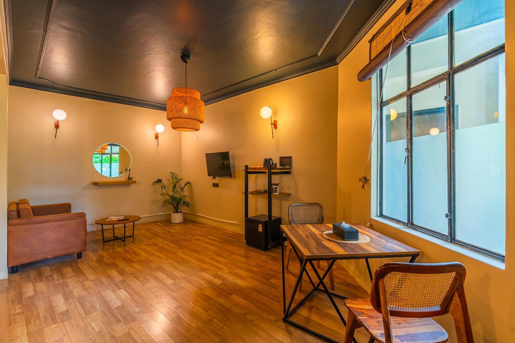 Minimalist One Hauz Khas Village Hotel
